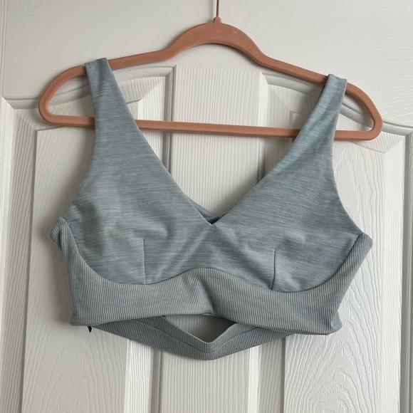 Victoria’s Secret Sports Bra - Picture 3 of 13